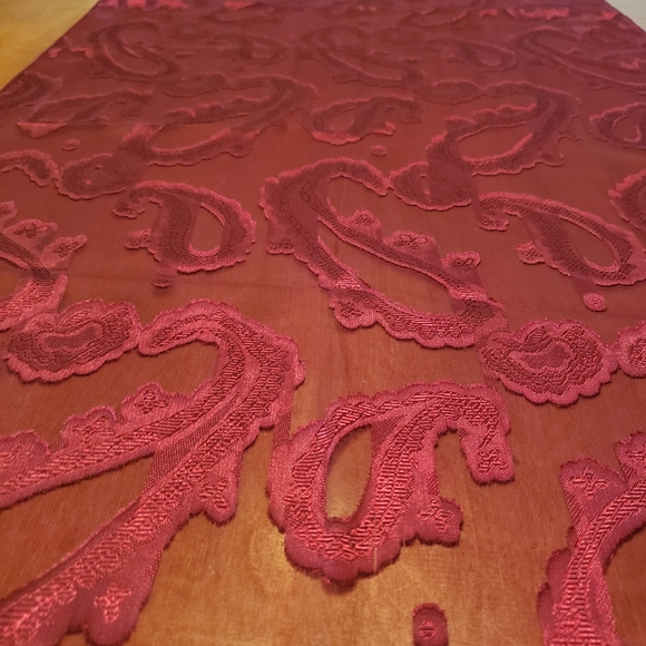 Burgundy Silky Table-Runner - Picture 8 of 8